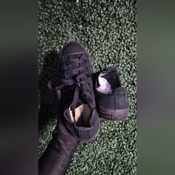 Converse Black Sneakers Classic Style - Picture 4 of 5